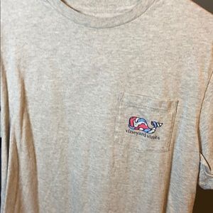 Vineyard Vines T-shirt